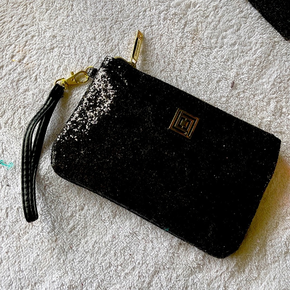 Liz Claiborne Smart Wristlet